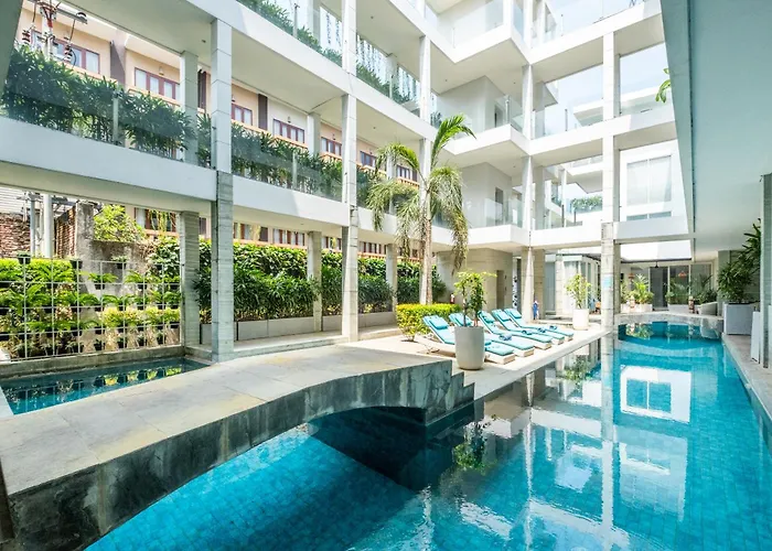 Aq-va & Seminyak Hotel
