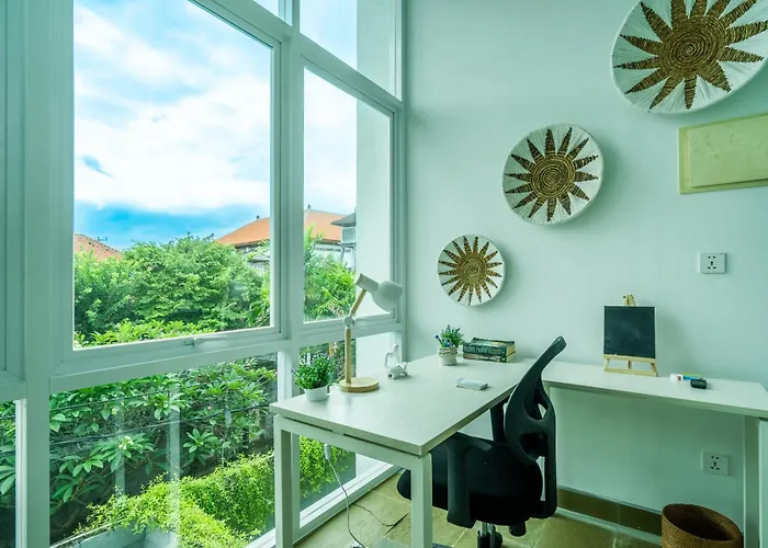 Hotel Aq-va & Seminyak 4*