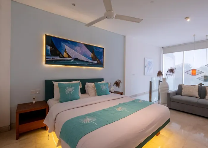 Aq-va & Seminyak Hotel 4*