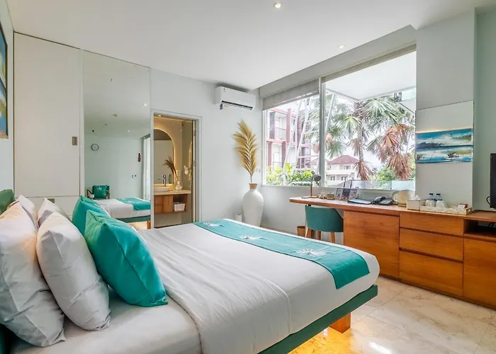 Aq-va & Seminyak Hotel Legian (Bali)