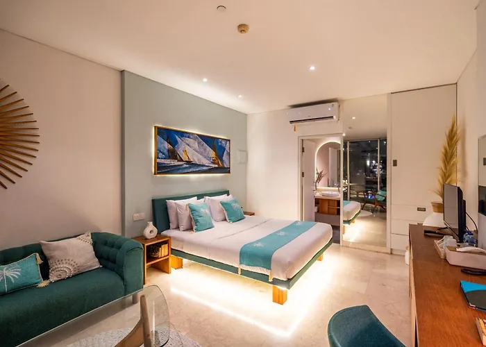 Hotel Aq-va & Seminyak 4*