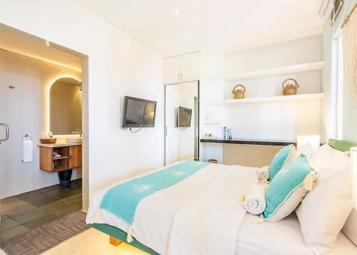 Aq-va & Seminyak Legian (Bali)
