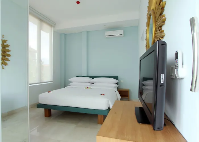 Aq-va & Seminyak Hotel