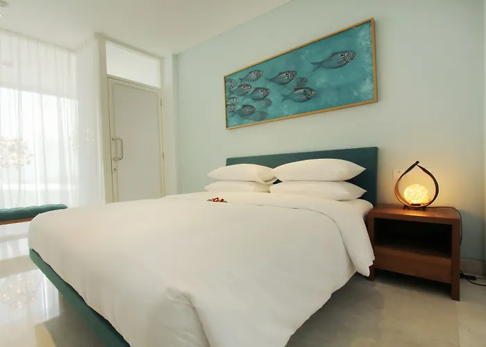 Aq-va & Seminyak Legian (Bali)
