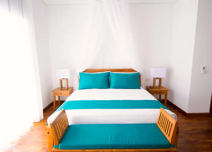 Aq-va & Seminyak Legian (Bali)