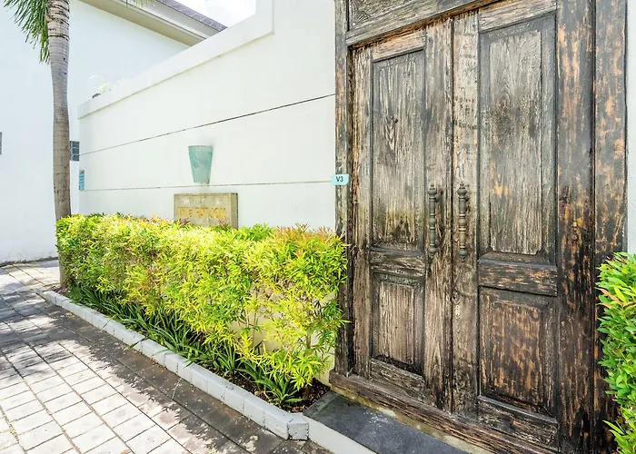Hotel Aq-va & Seminyak Legian (Bali)