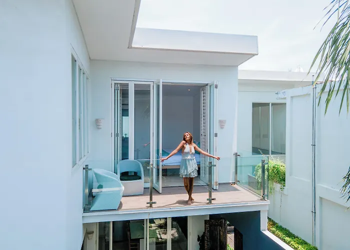 Aq-va & Seminyak
